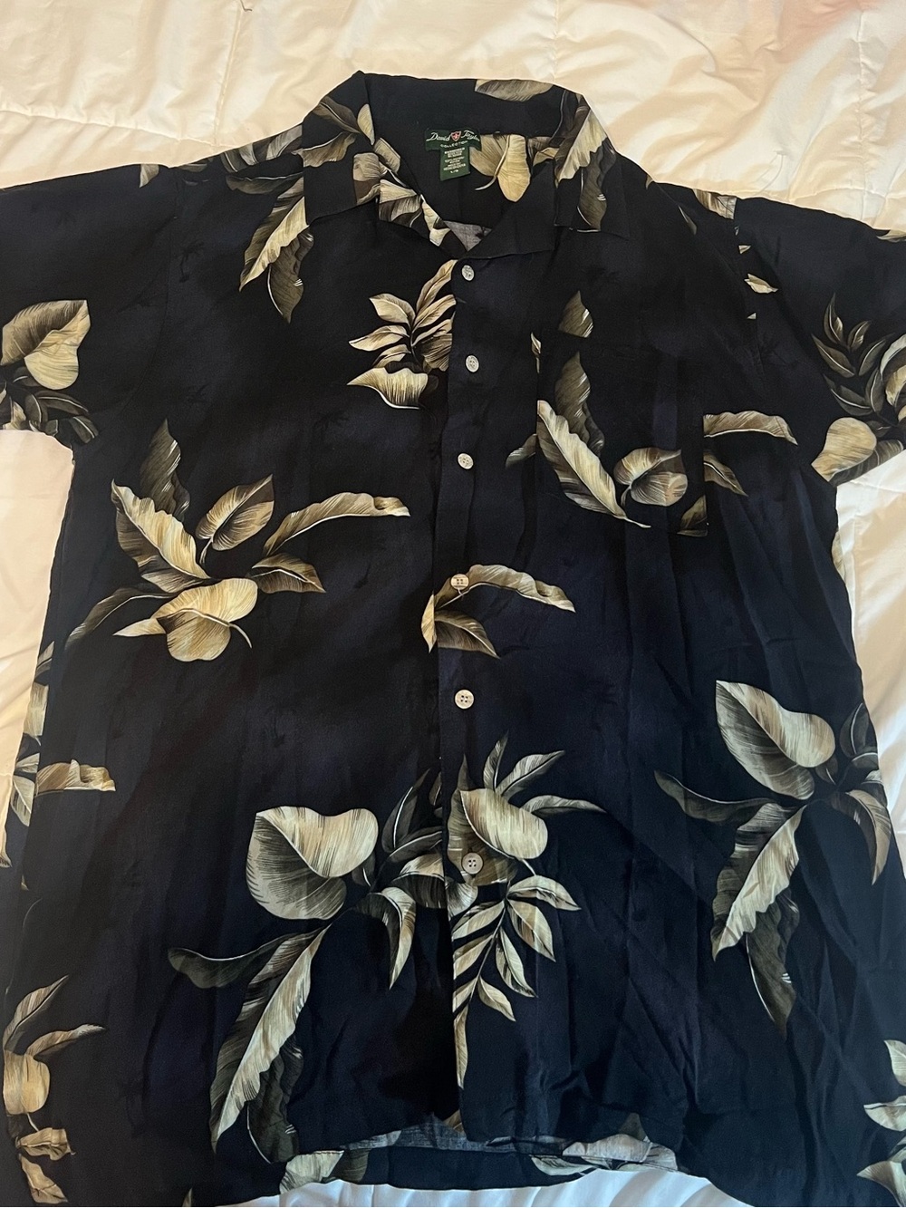 David Taylor Black Short-Sleeve Button-Down Shirt with Cream Leaf Print